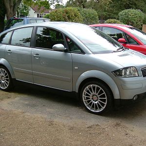 A 2005 tdi my wife used after we "sold" our 2001 (owned from new) to our daughter the wheels are not my favourite but were £500 when new (including ty