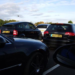 queue for the parade laps