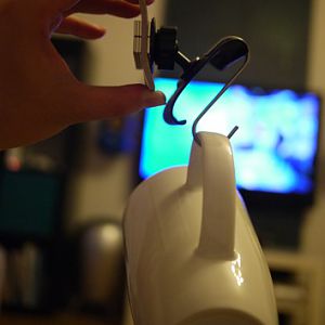 Magnet holding force test, 450g. Enough to hold iPhone 3GS under 3g load!
